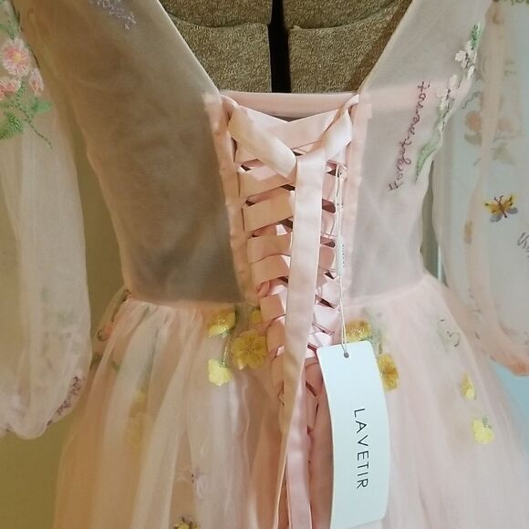 Pastel Castle Corset Gown NWT SIZE 6 - Picture 7 of 17